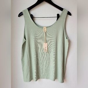 IVY ROSE Canada Sleeveless Top in Sage Green Rayon Size L